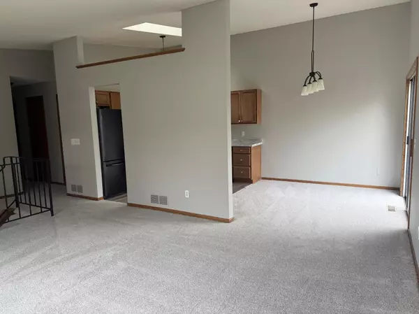 Woodbury, MN 55125,7655 Afton CT