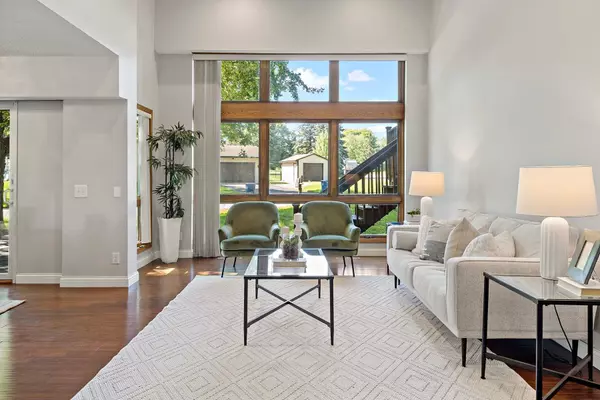 Plymouth, MN 55442,5105 Balsam LN N