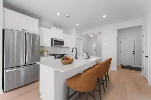 Minnetrista, MN 55331,4771 Switchgrass LN