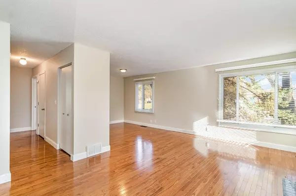 Bloomington, MN 55438,7500 Landau DR