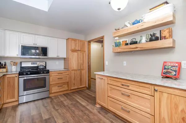 New Hope, MN 55427,3244 Ensign CT N