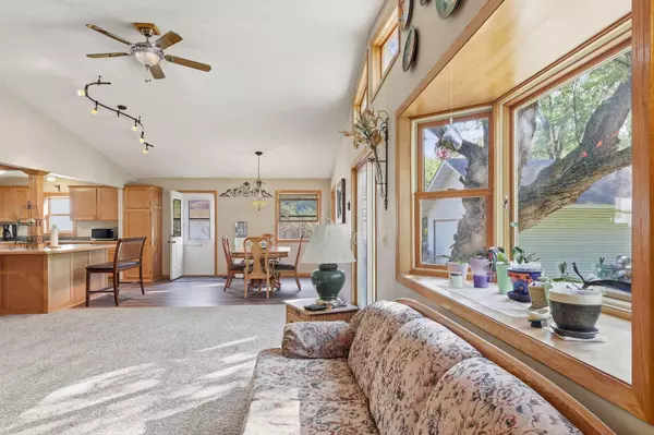 Fridley, MN 55432,1340 69th AVE NE