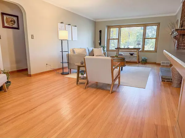 Fridley, MN 55432,1340 69th AVE NE