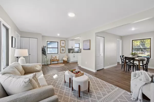 Shoreview, MN 55126,563 Doris AVE