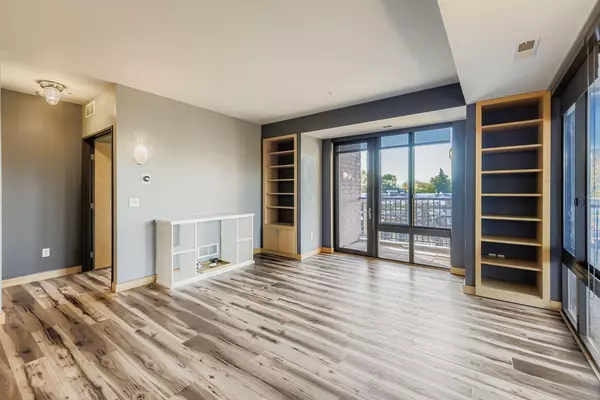 Minneapolis, MN 55404,10 E 26th ST #200