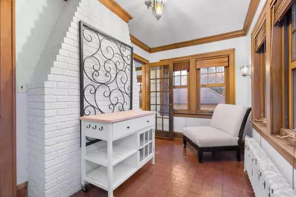 Rochester, MN 55902,848 8th AVE SW