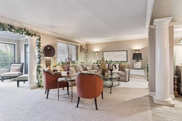 Roseville, MN 55113,3076 Lexington AVE N #A6