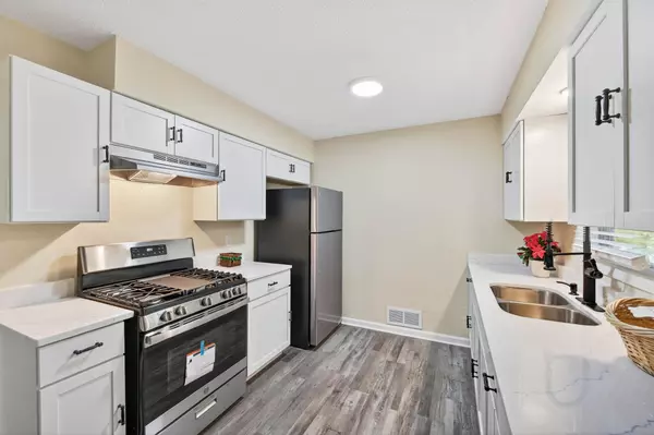 Minneapolis, MN 55411,716 21st AVE N