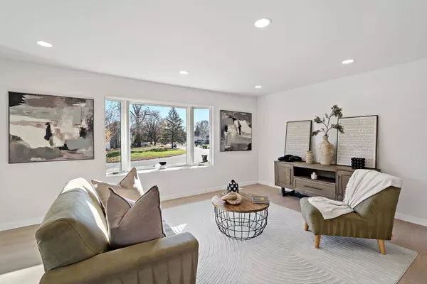 Brooklyn Park, MN 55444,8028 Morgan CIR N