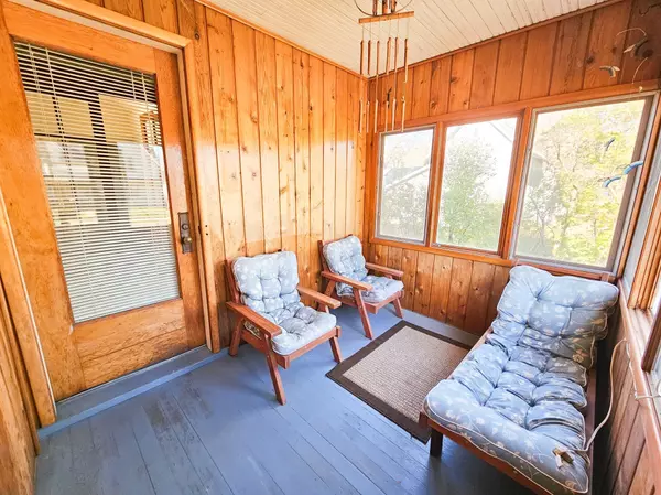 Redwood Falls, MN 56283,526 S Minnesota ST