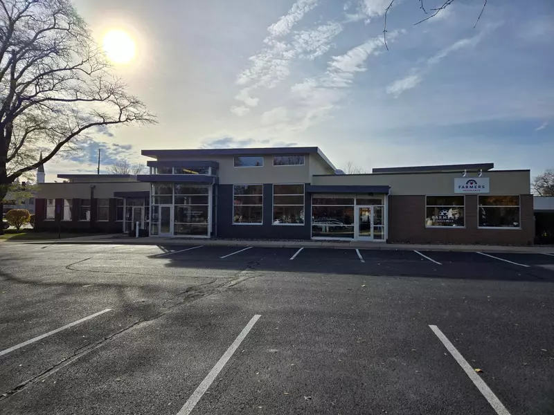 400 4th ST NW, Faribault, MN 55021