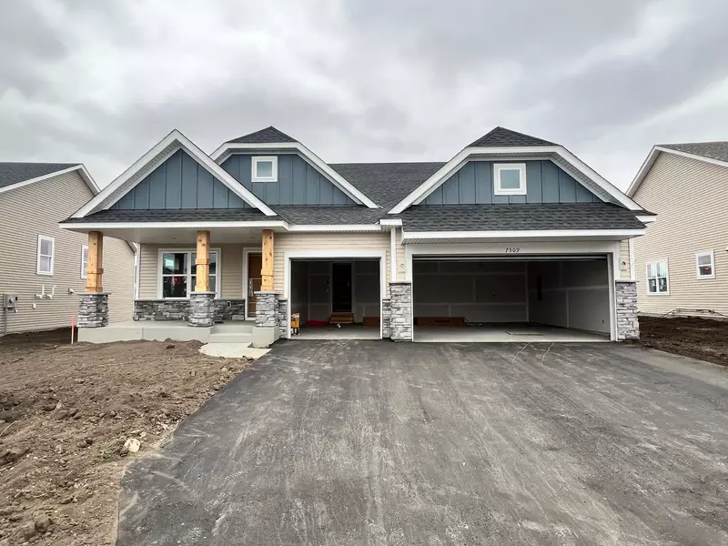 7509 Lotus LN, Lino Lakes, MN 55038