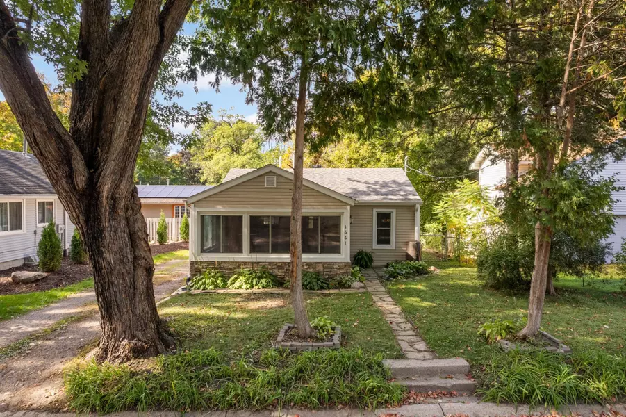 1661 Eagle LN, Mound, MN 55364