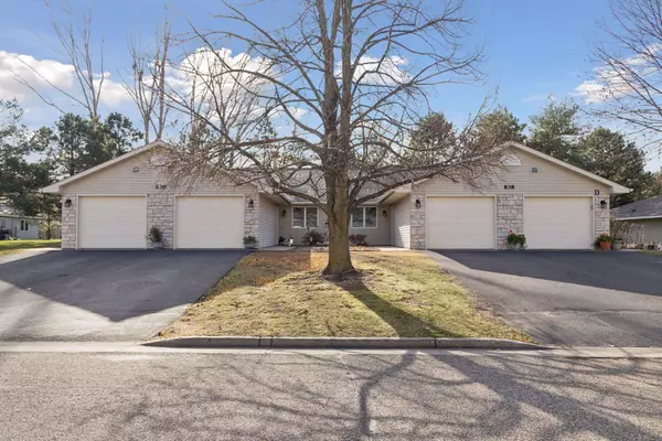 838 Highview DR, New Richmond, WI 54017