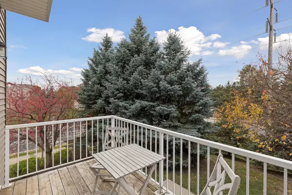 Chanhassen, MN 55317,9580 Madison DR #4