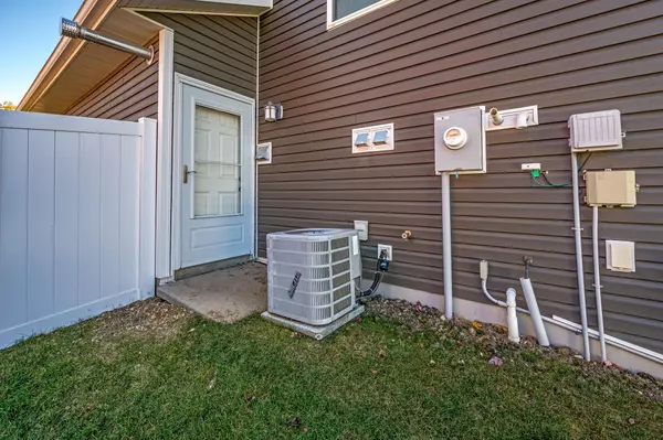 Mankato, MN 56001,128 Timberwolf CT