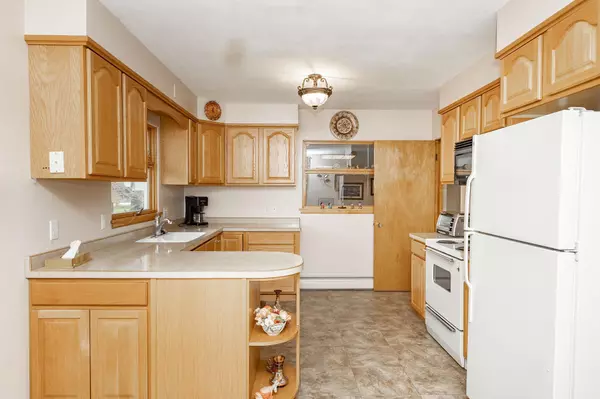 Valley City, ND 58072,515 3rd ST SE