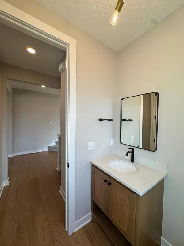 Medina, MN 55340,4302 Hillside DR