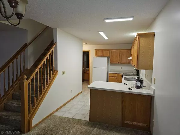 Woodbury, MN 55125,8912 Spring LN