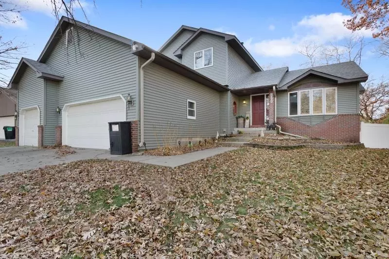 2065 Kings RD, Eagan, MN 55122