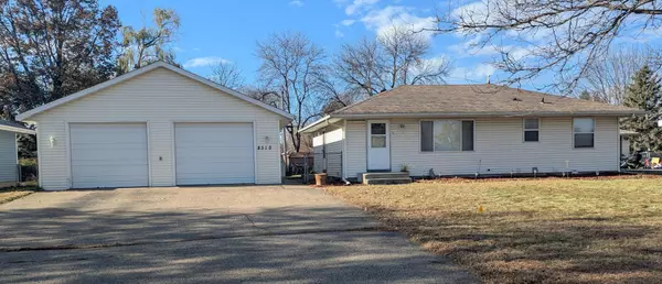 8510 Grospoint AVE S, Cottage Grove, MN 55016