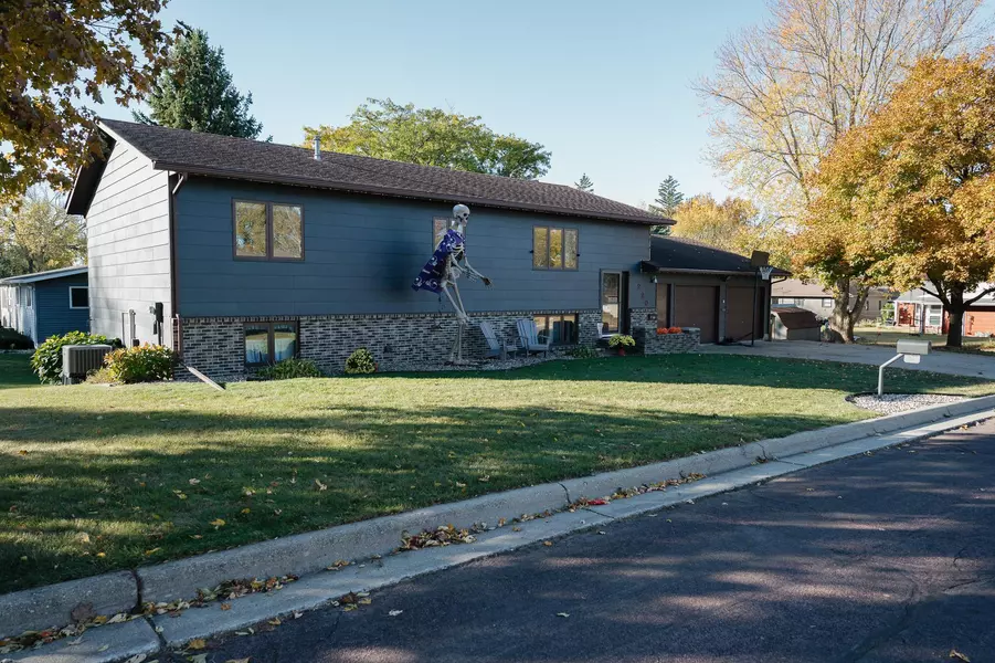 220 E Christina ST, Fairmont, MN 56031