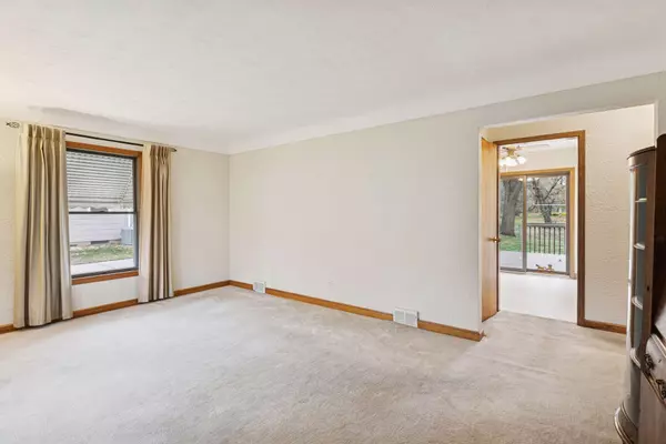 Roseville, MN 55113,2125 William ST