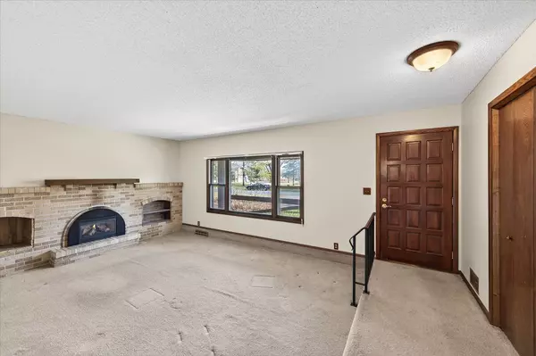 Andover, MN 55304,16550 Yakima ST NW