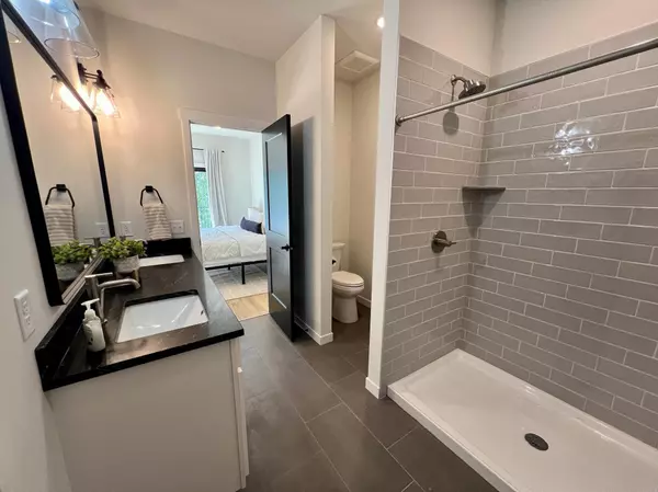 Pequot Lakes, MN 56472,5529 Little Walnut LN