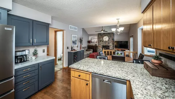 Lakeville, MN 55044,17379 Hayes AVE