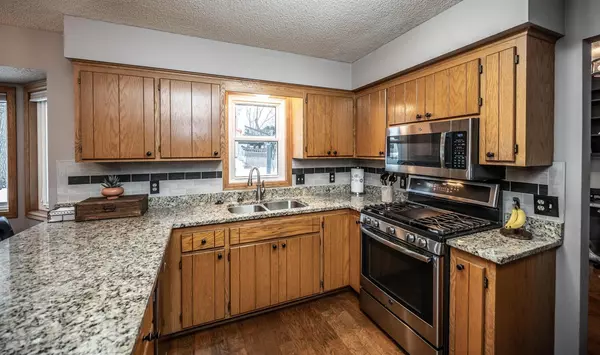 Lakeville, MN 55044,17379 Hayes AVE