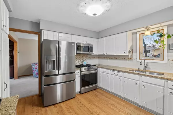 Apple Valley, MN 55124,15716 Hayes TRL