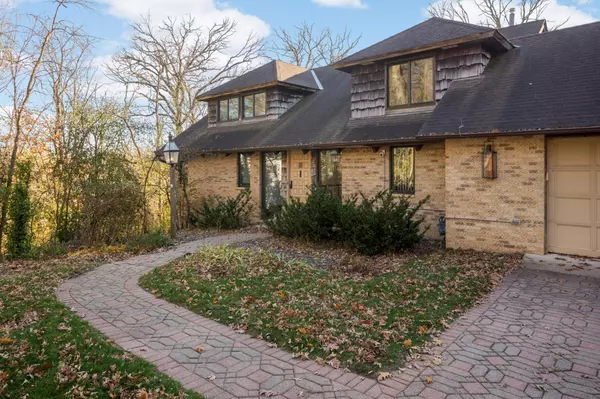 Minnetonka, MN 55391,2032 Blackberry LN