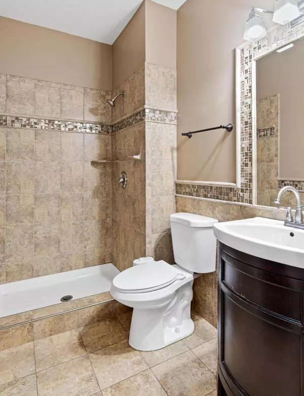 Maplewood, MN 55119,1142 Marnie CT S