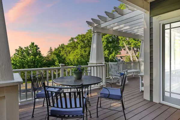 Minnetonka, MN 55391,17209 Grays Bay BLVD