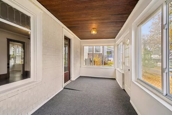 Saint Paul, MN 55106,874 Margaret ST