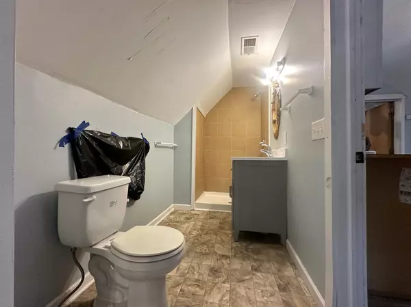 Minneapolis, MN 55411,810 30th AVE N