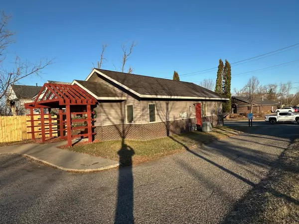 Bemidji, MN 56601,612 5th ST NW