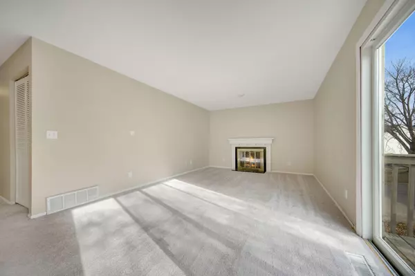 Woodbury, MN 55125,361 Elan CT