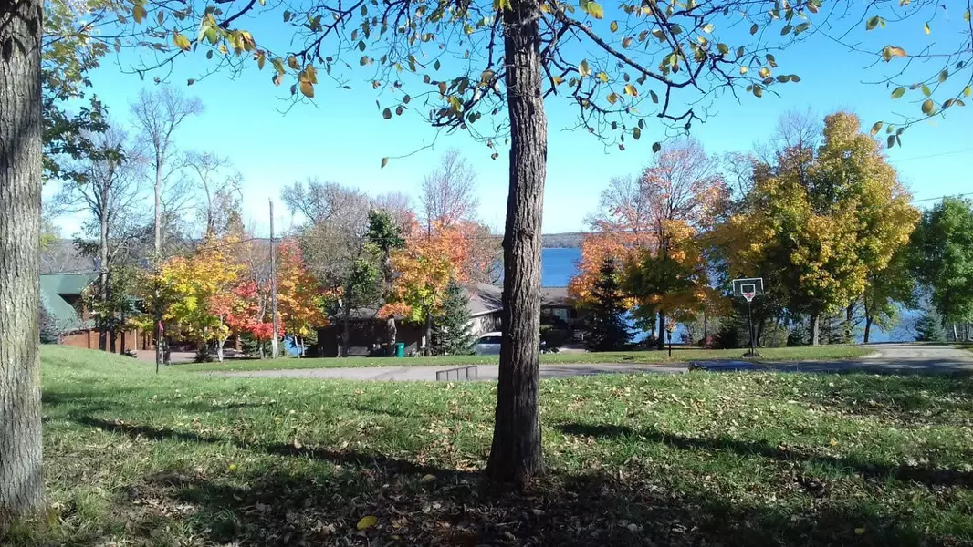 897 White Clover Beach RD, Detroit Lakes, MN 56501