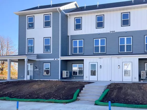 2166 Cottage AVE E #3, Saint Paul, MN 55119