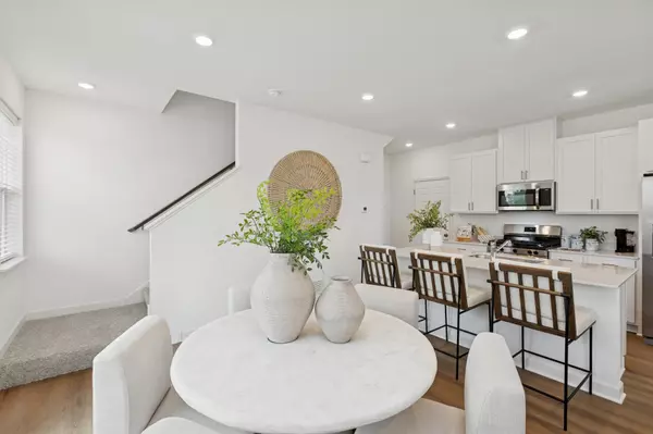 Lakeville, MN 55044,11035 203rd ST W