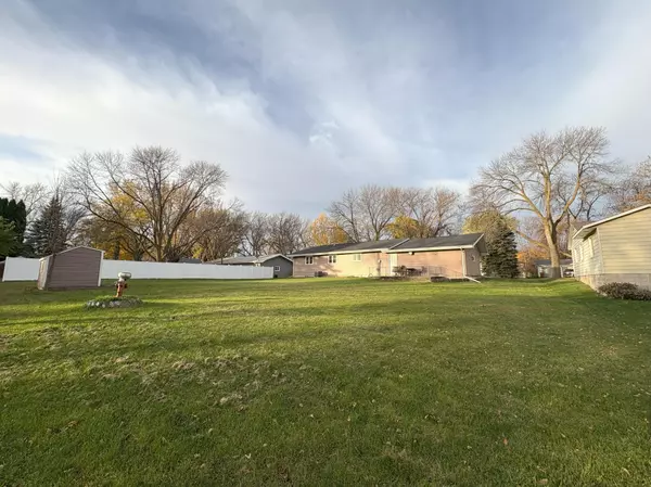 Montevideo, MN 56265,1624 N 5th ST