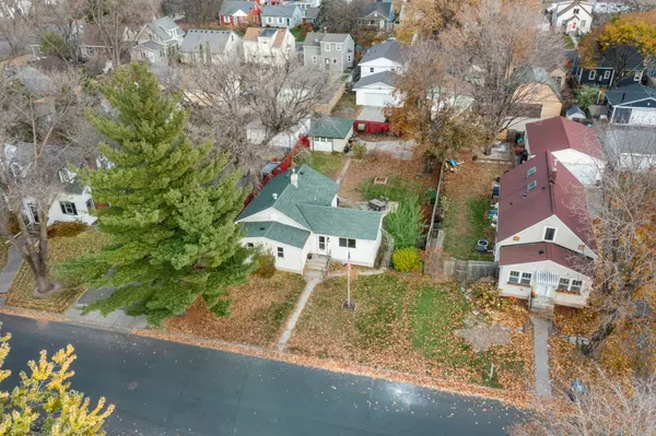 Columbia Heights, MN 55421,3731 2nd ST NE