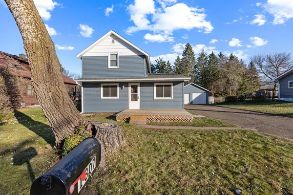 1307 S 8th ST, Brainerd, MN 56401