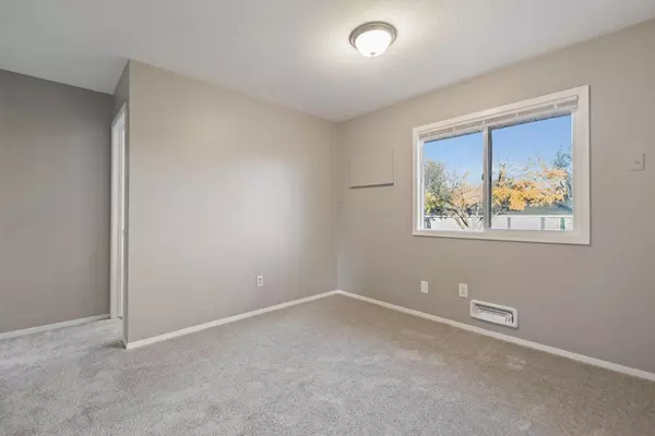 Shakopee, MN 55379,1076 Sibley ST S