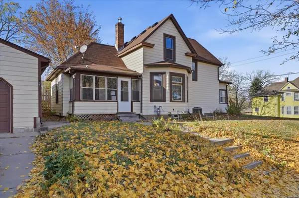 Saint Paul, MN 55107,4 Elizabeth ST W