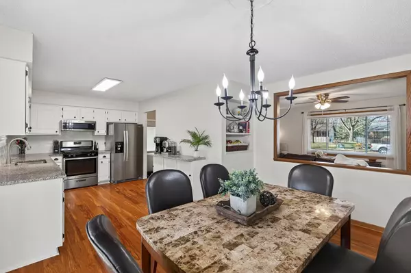 Apple Valley, MN 55124,13018 Findlay AVE