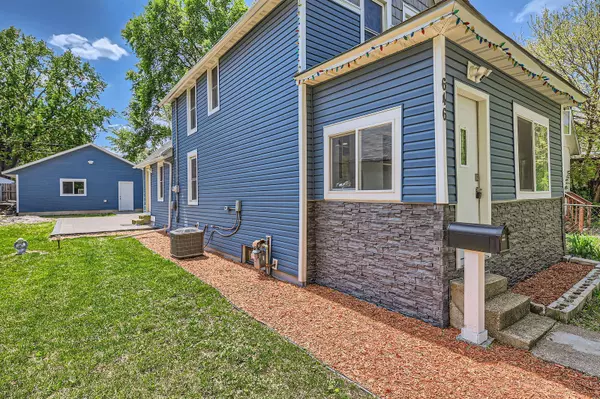 Saint Paul, MN 55104,646 Van Buren AVE