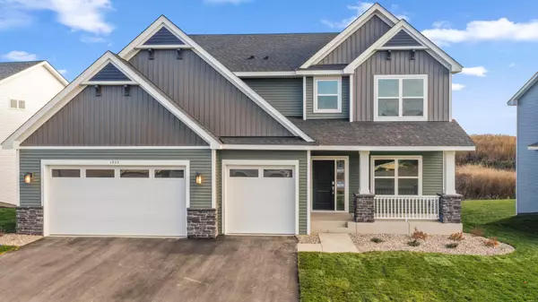 1935 Tamarack RD, Carver, MN 55315